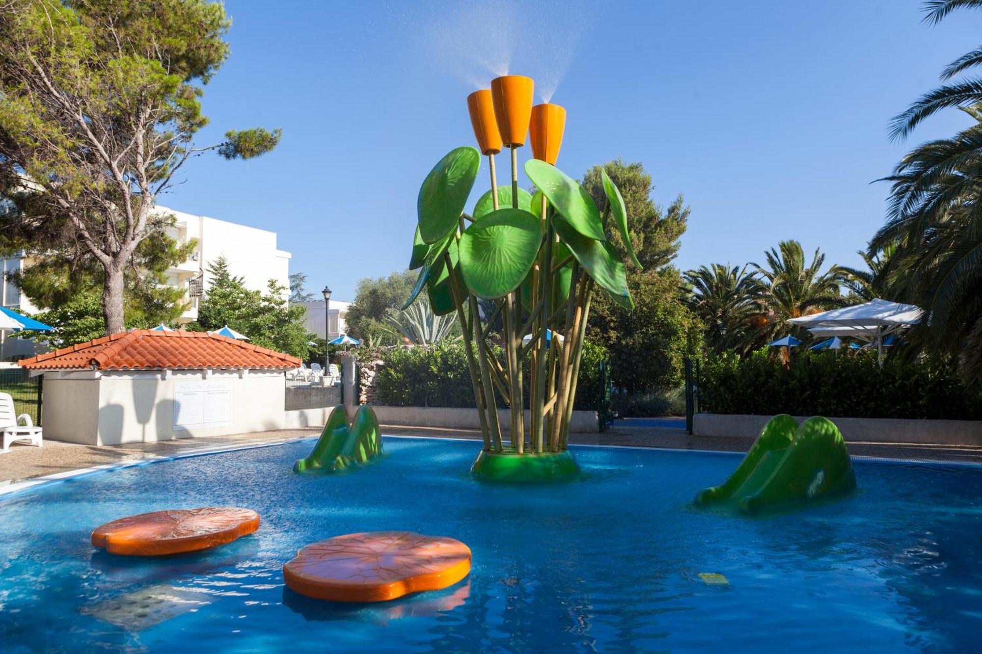 Hotel Waterman Kaktus Supetar Extérieur photo